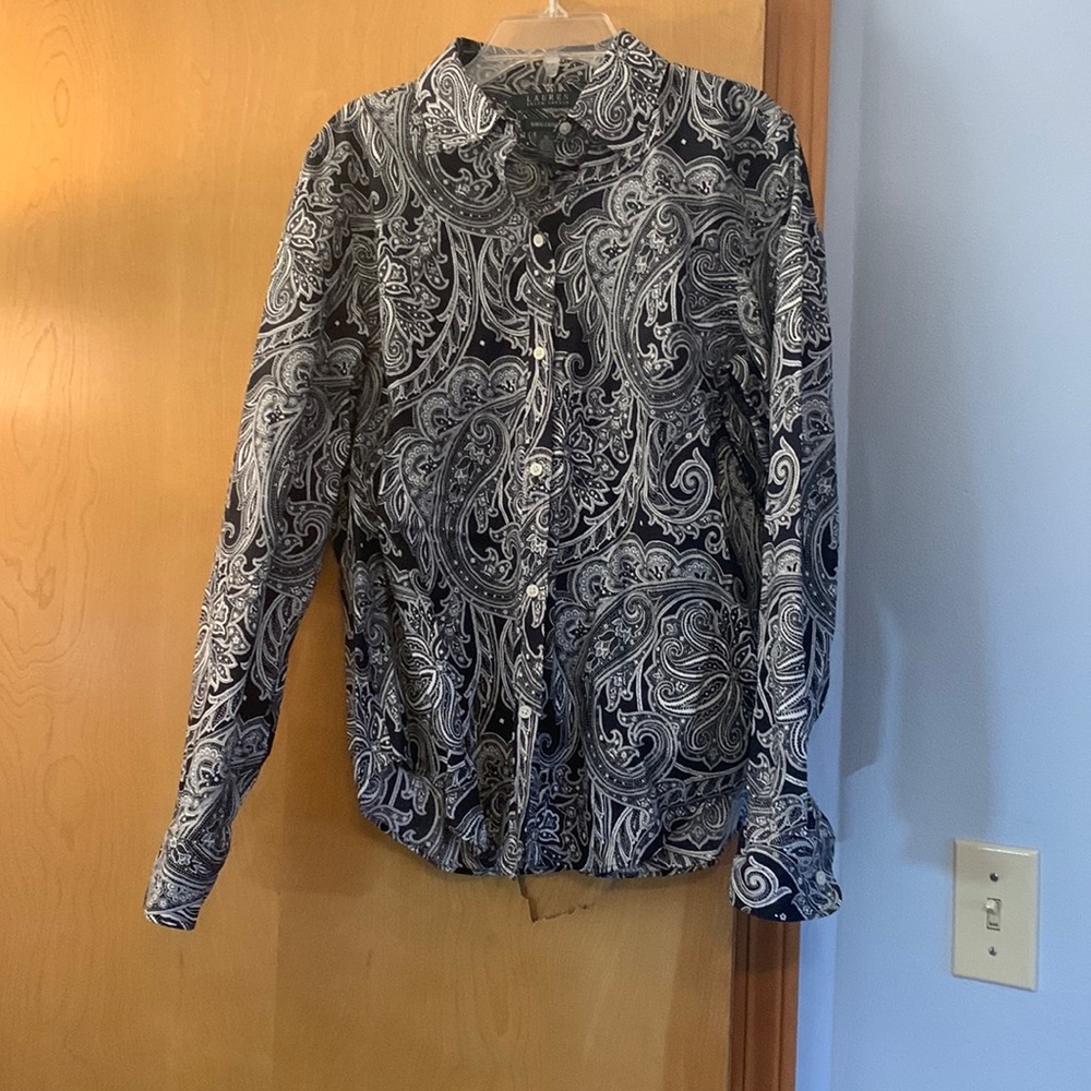 Women’s Ralph Lauren Button Down Dress Shirt Medium